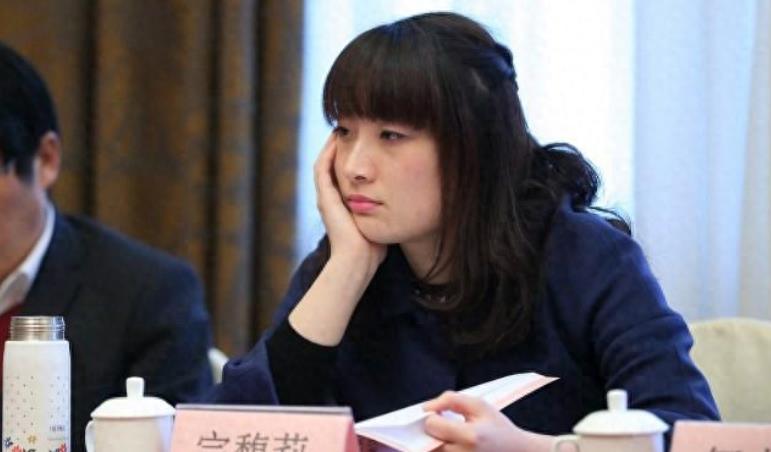 王健林最想要她做儿媳？网友却是吐槽：王思聪，这次真配不上！