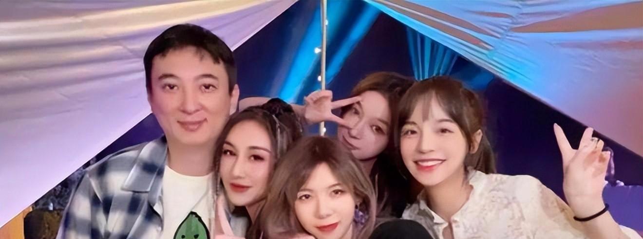 王心凌|王思聪,这就是你的下场