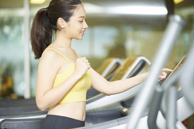 咖啡|一般成年人每天的运动量是多少？