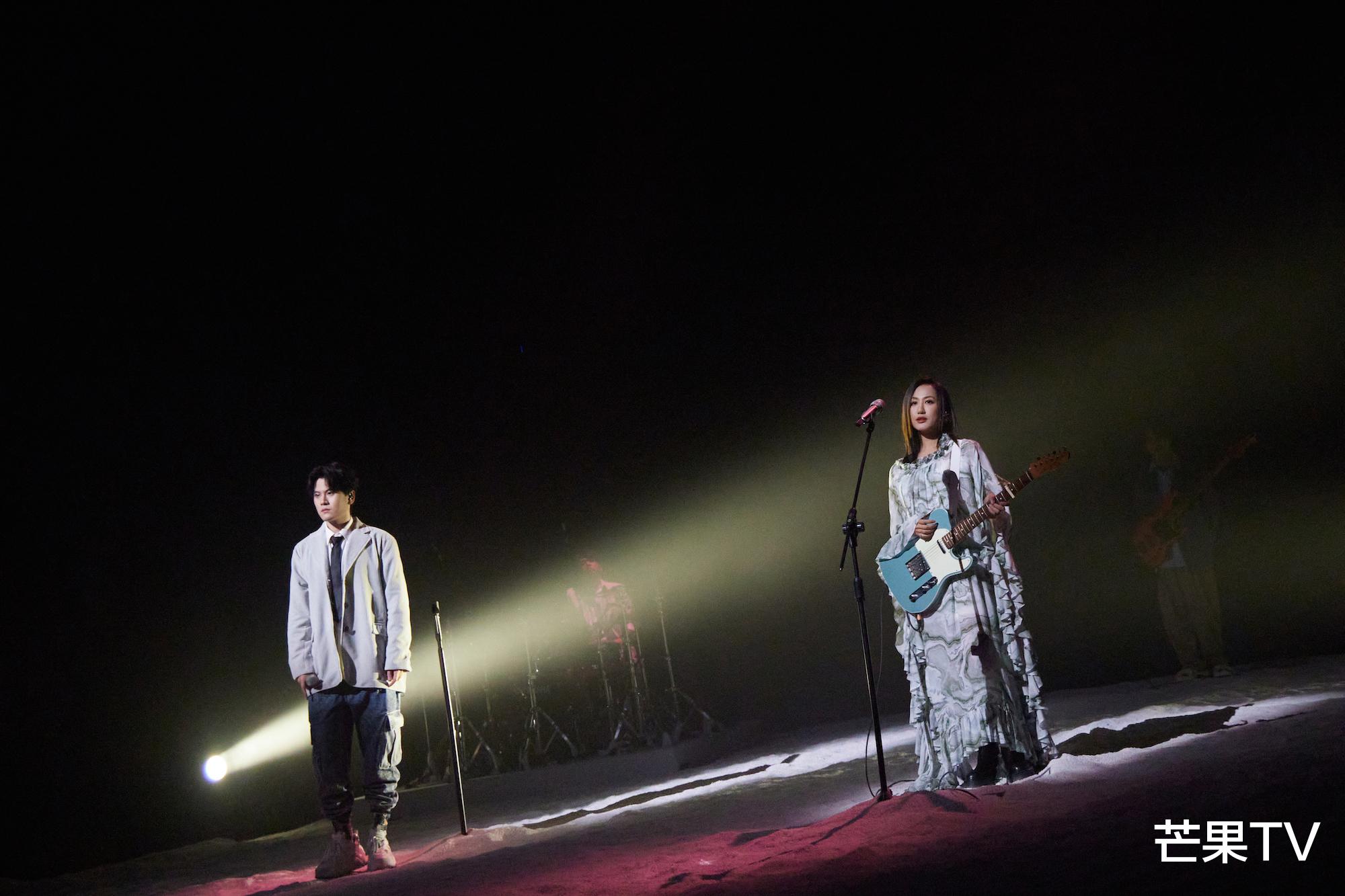 那英|《声生不息·宝岛季》那英坏特合作险些崩溃 大合唱《后来》引全场泪奔