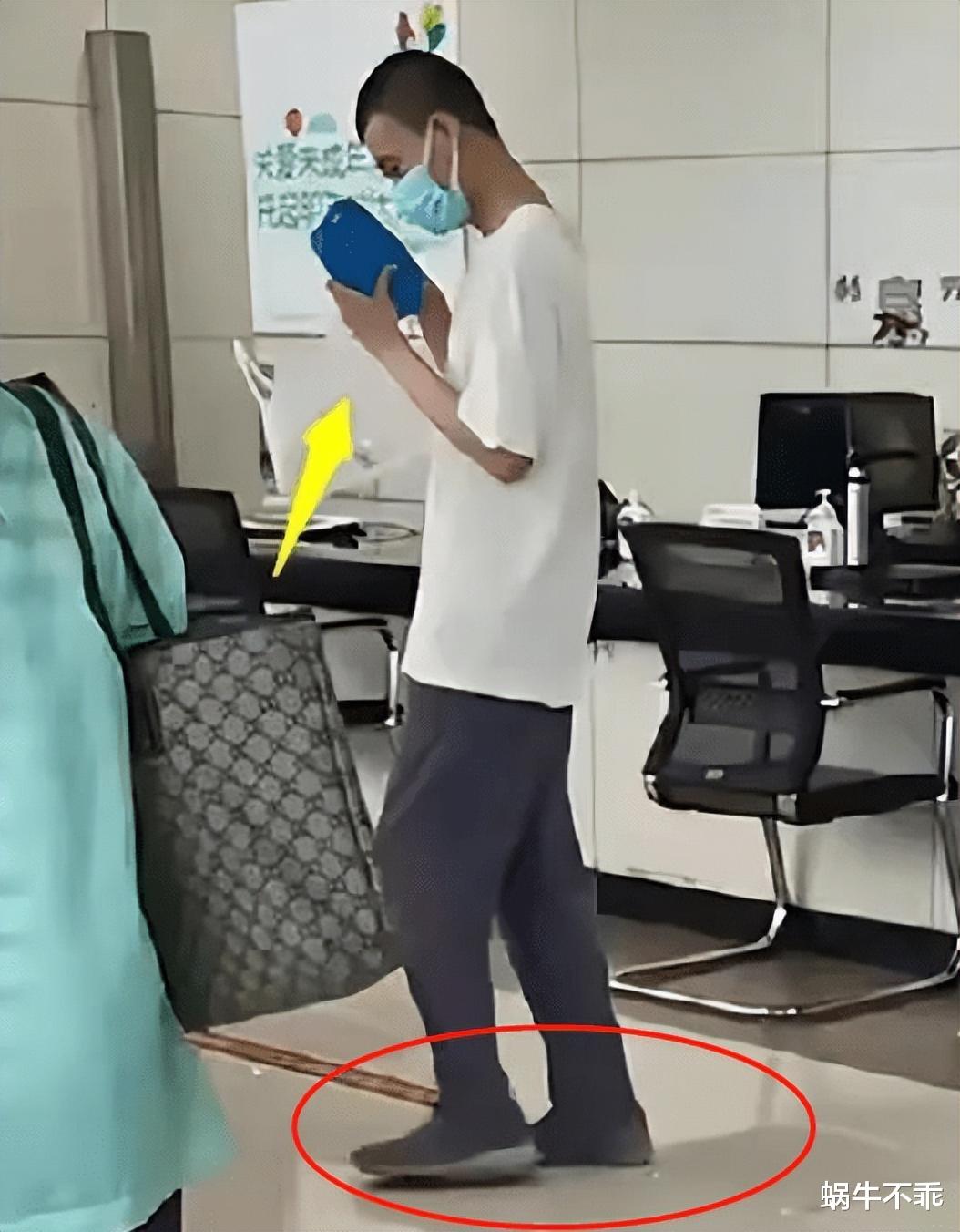 曝北大“韦神”将结婚，贷款买房、生活拮据穿鸳鸯鞋，月消费300