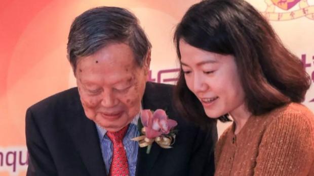 杨振宁喜添千金？曝18亿财产已经分割完毕，翁帆表忠心：永不改嫁