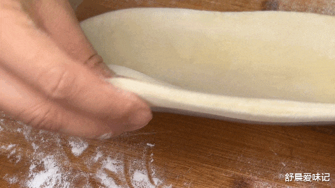 美食教程|西红柿疙瘩汤这样做,劲道爽滑,爽口开胃解腻,待客倍有面子呢