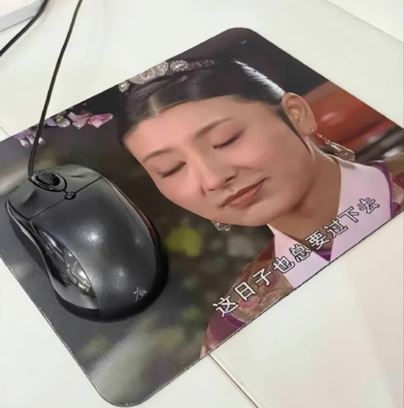 “不能说像，根本一模一样”，毕业生用梗图描绘工作状态，笑喷了