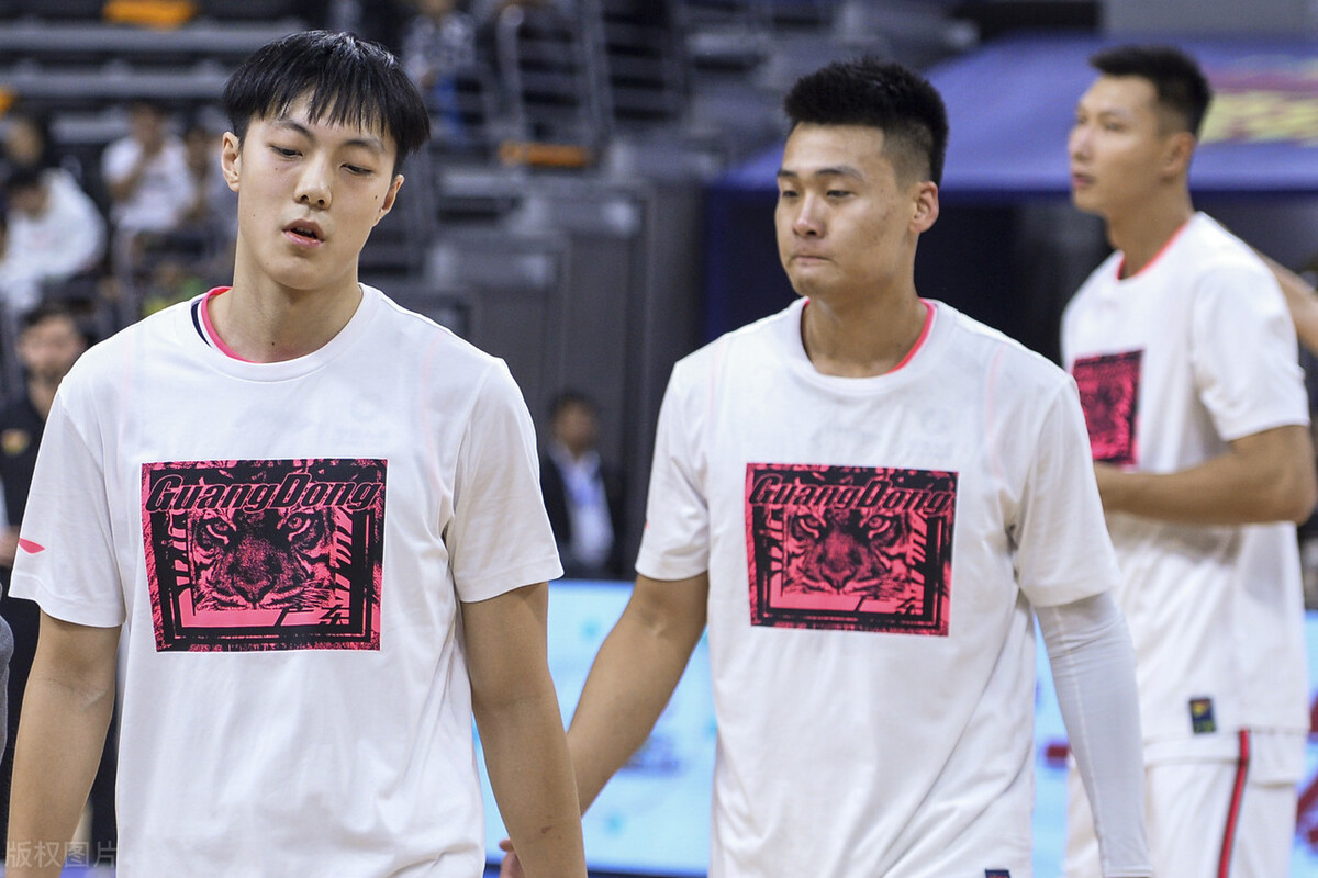 杜锋爱徒赵睿受伤缺战山西,本人亲自回应确认,2问题曝光 - 体育资讯