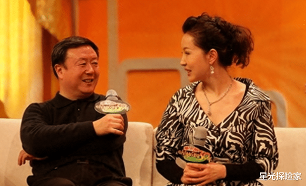 她出道靠着姑父走红,姑父另结新欢后,便彻底沦为了18线演员