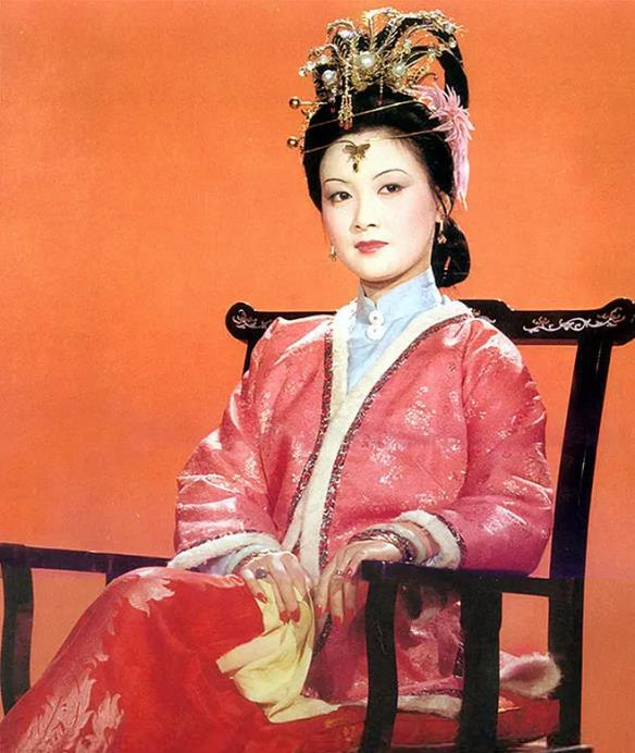 邓婕为了爱情,选择了丁克,没想到60岁时遭遇小三怀孕