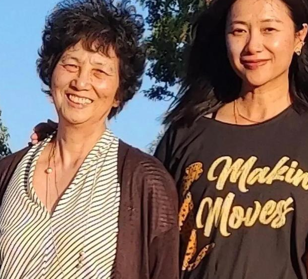 染发 带妆貌美如花，卸妆：大姐你是谁，这9位女星“素颜无人识”