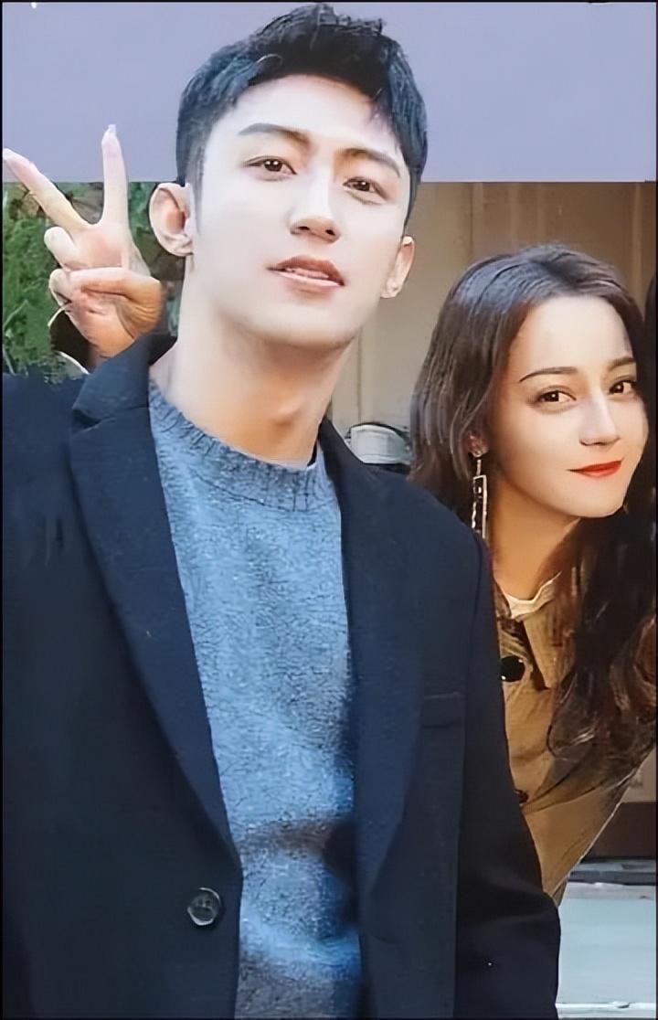 黄景瑜前妻晒聊天记录,“热带鱼”恋情,到底是真是假?