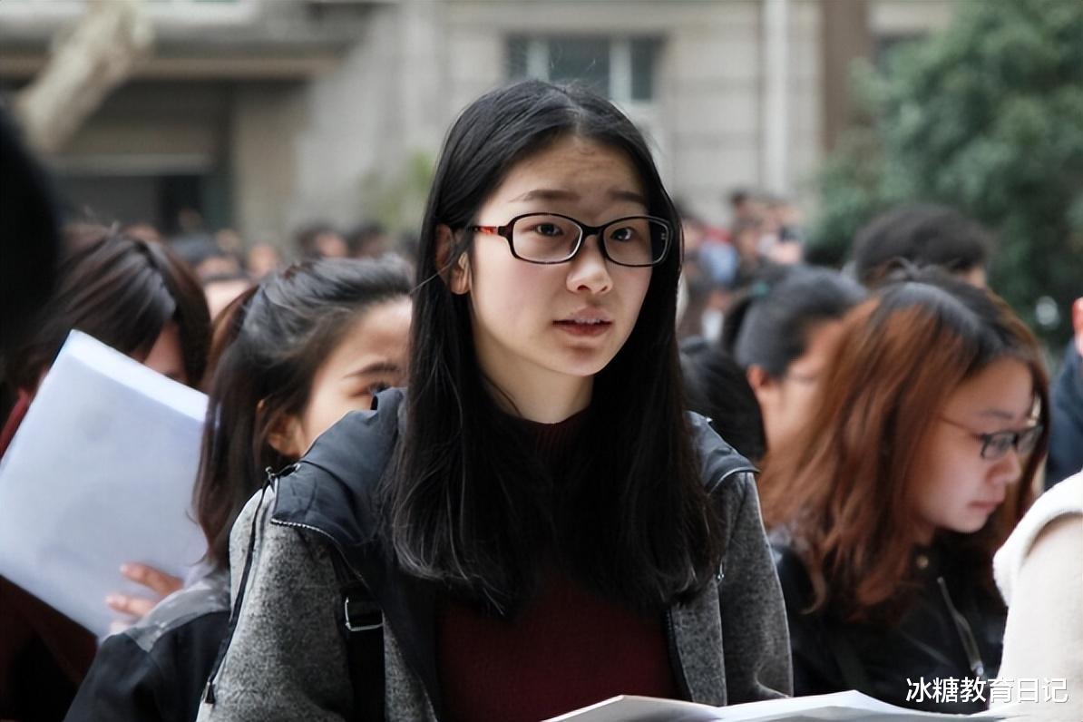 毕业求职时才发现，“第一学历”和“最高学历”，哪个含金量更高