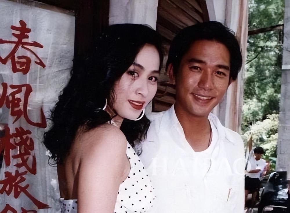 刘嘉玲瞒不住了！难怪33年不和梁朝伟生孩子