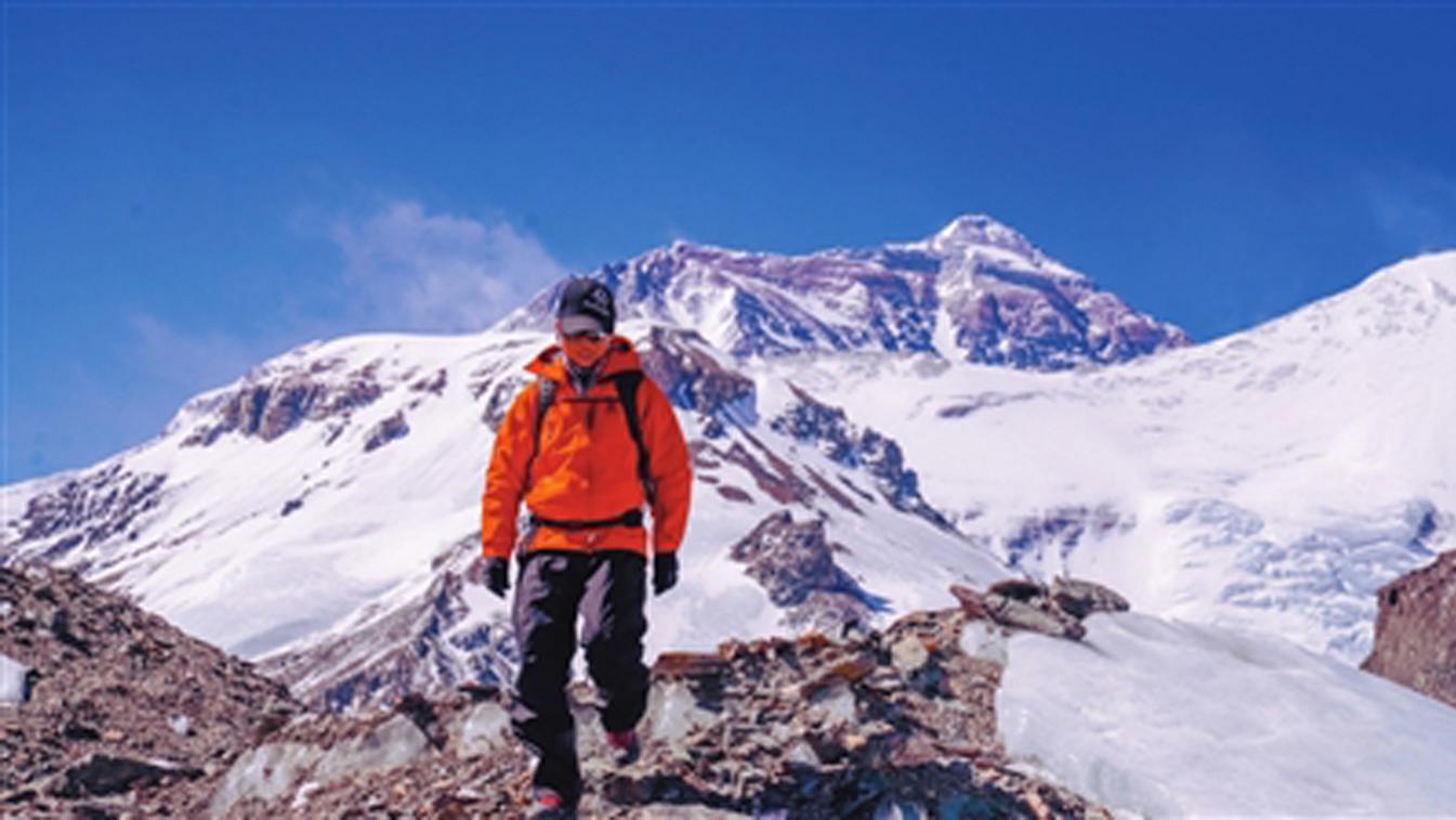 珠穆朗玛峰|第四次站在海拔8848.86米的世界之巅 孙义全首次成功从北坡登顶珠穆