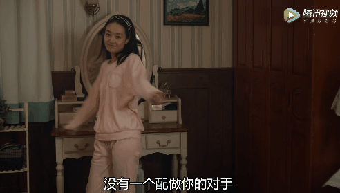 伸舌头、嘴亲肿、面条吻,这些中老年演员拍吻戏,看得人如鲠在喉,难以接受