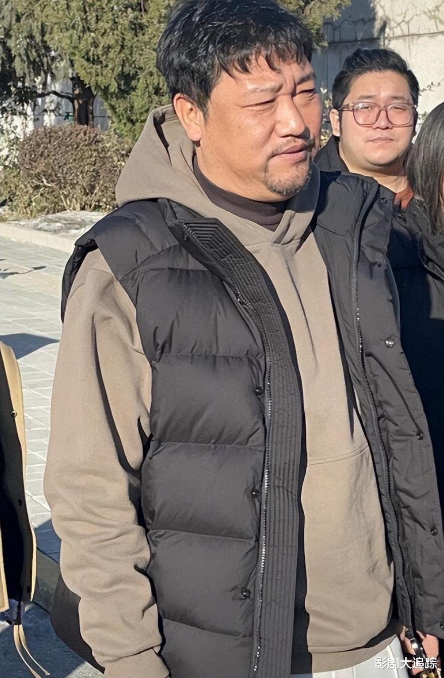 24年春晚小品骂声不断!贾玲放弃沈腾马丽消失,现场根本无法直视