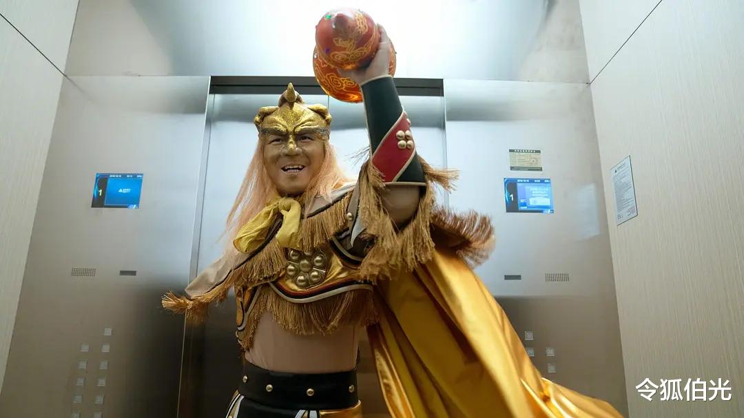 10天票房5亿，这一匹元旦黑马，差点拯救了中国喜剧片