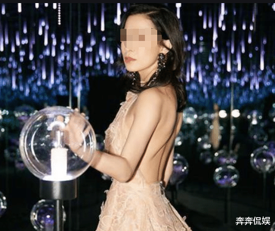 王烁|\京城恶少\王烁被捕,警方从家中搜出2000发枪支弹药和\周迅私房照\