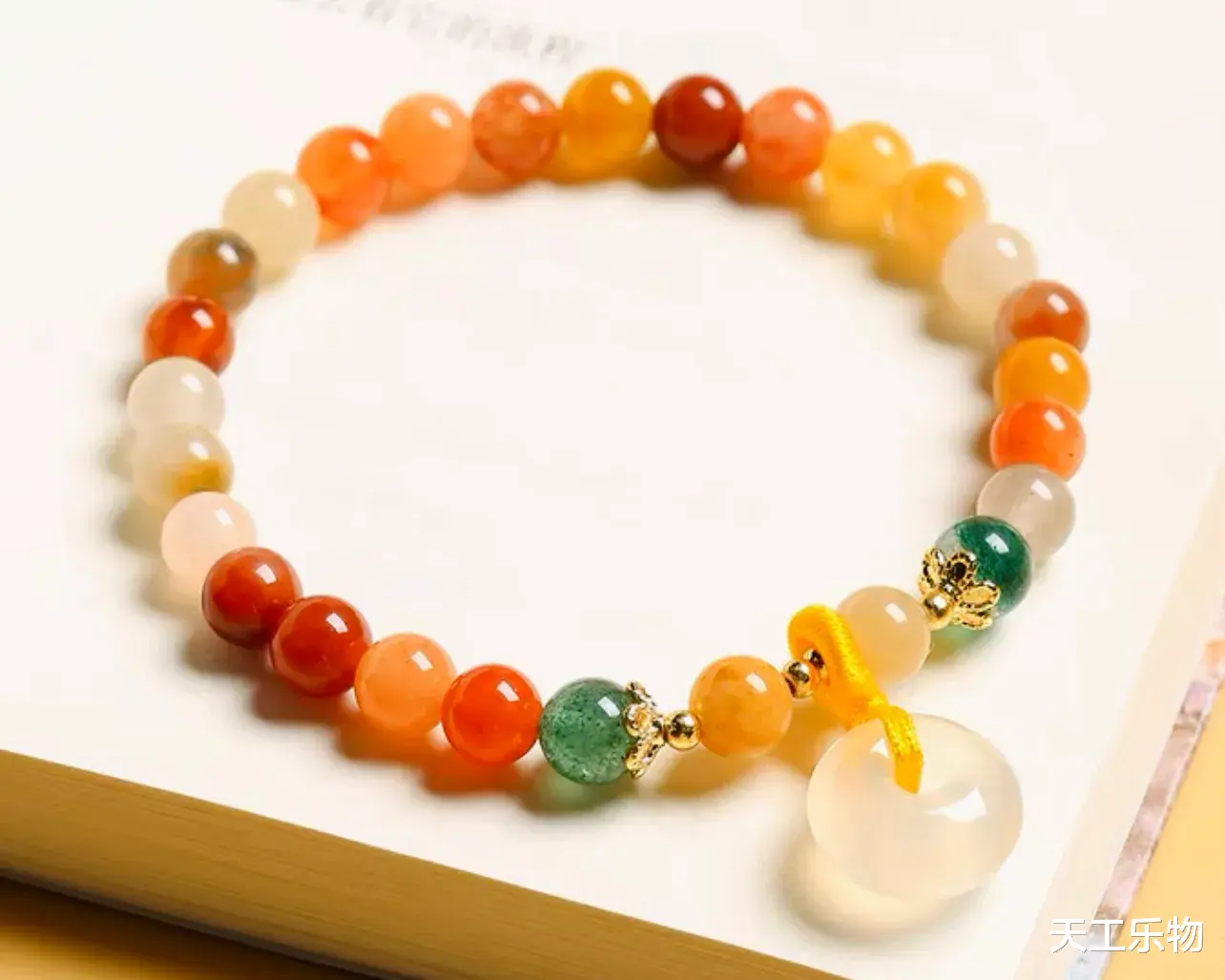 越来越买不起的翡翠和田玉!有没有物美价廉的平价玉石?