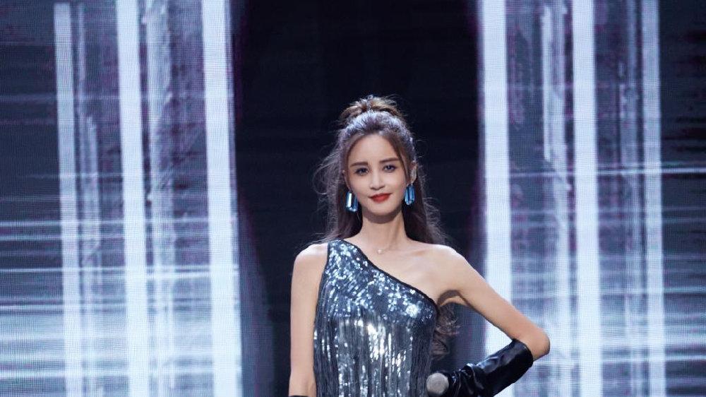 发型 9位“一胖毁所有”的女星，怀孕前是窈窕淑女，怀孕后涨到190斤