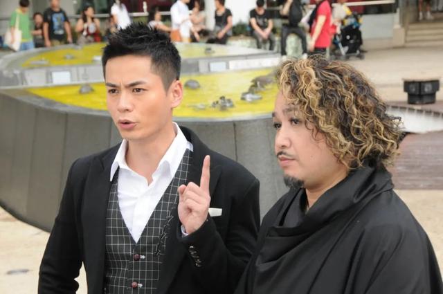 59岁TVB前绿叶转战内地开平价茶档!曾连做50小时筹钱救肾病女儿