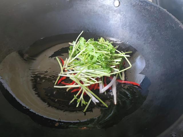 香菜|元旦当天，吃3样，做2事，忌1事，老辈传下来的“老讲究”别忘了