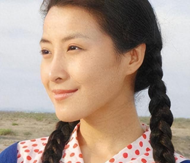 “玉芬”王雅捷：被赵本山捧红，拒绝上春晚，32岁嫁给了于洋