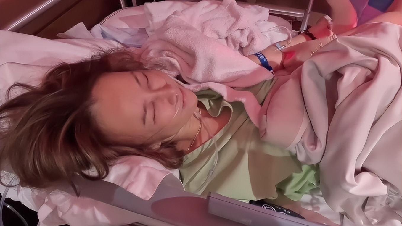 48岁李玟因抑郁症家中轻生，姐姐悲痛发讣告，洋老公婚内屡屡出轨