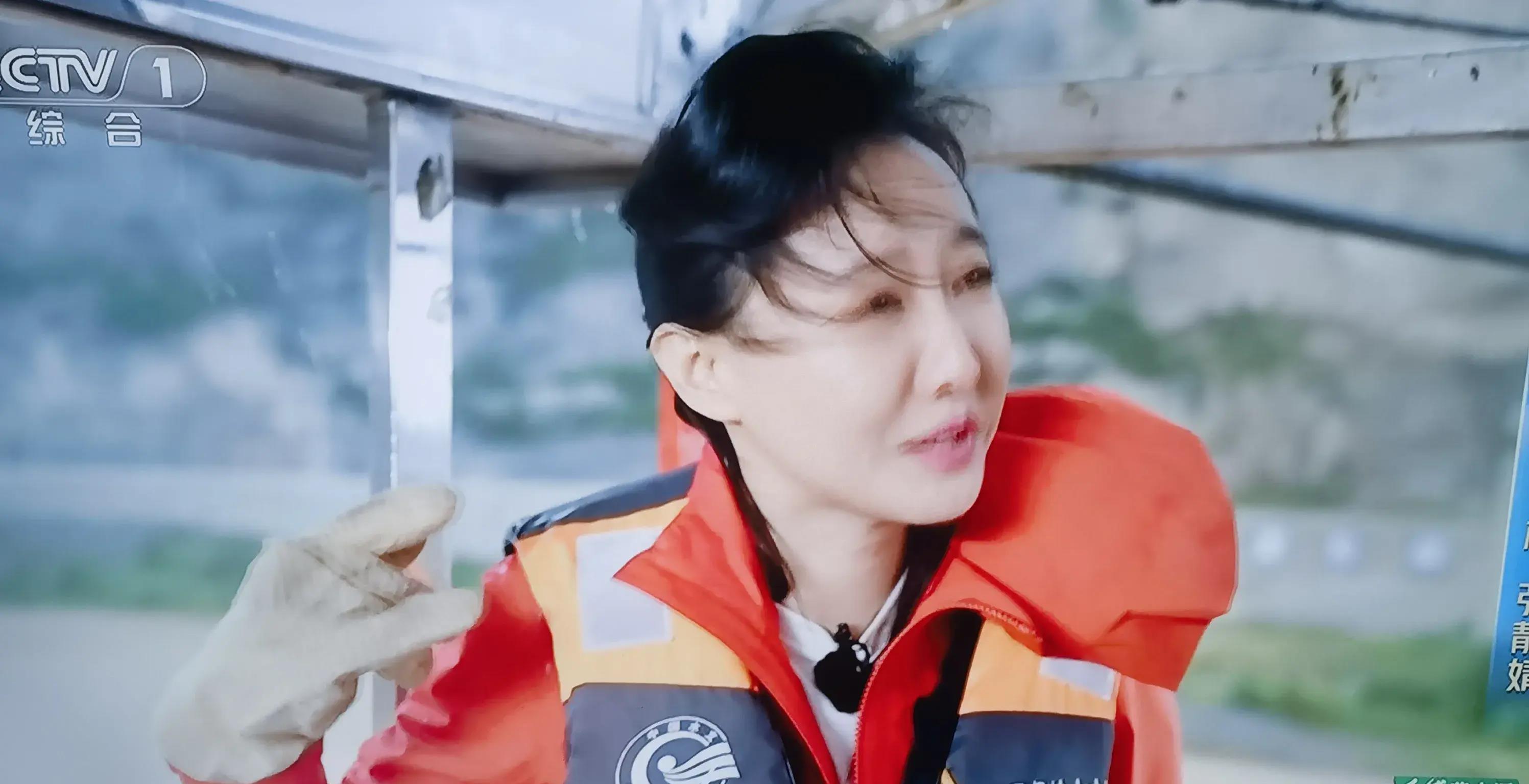 央视主持人大赛张慧鑫一男战冯琳刘心悦张靓婧三女,您最看好谁?