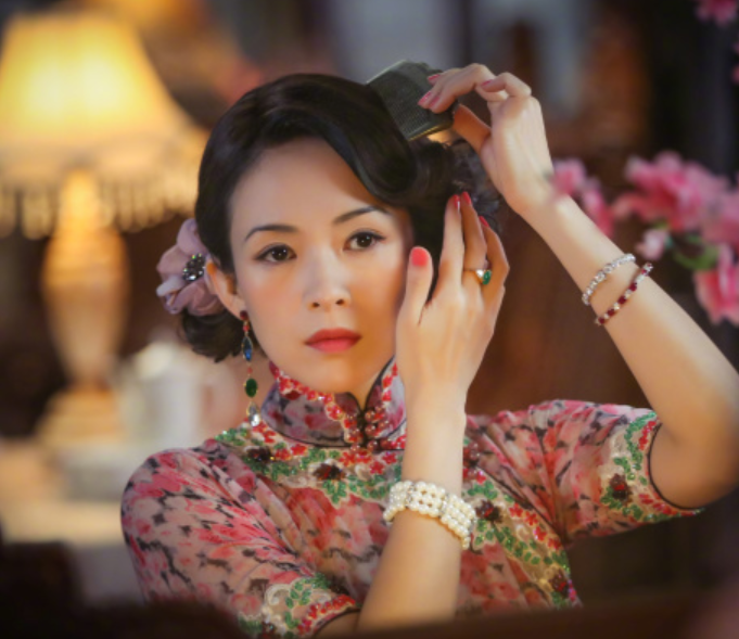 一部电影，章子怡身边的赵丽颖杨幂，把章子怡的得意衬得淋漓尽致