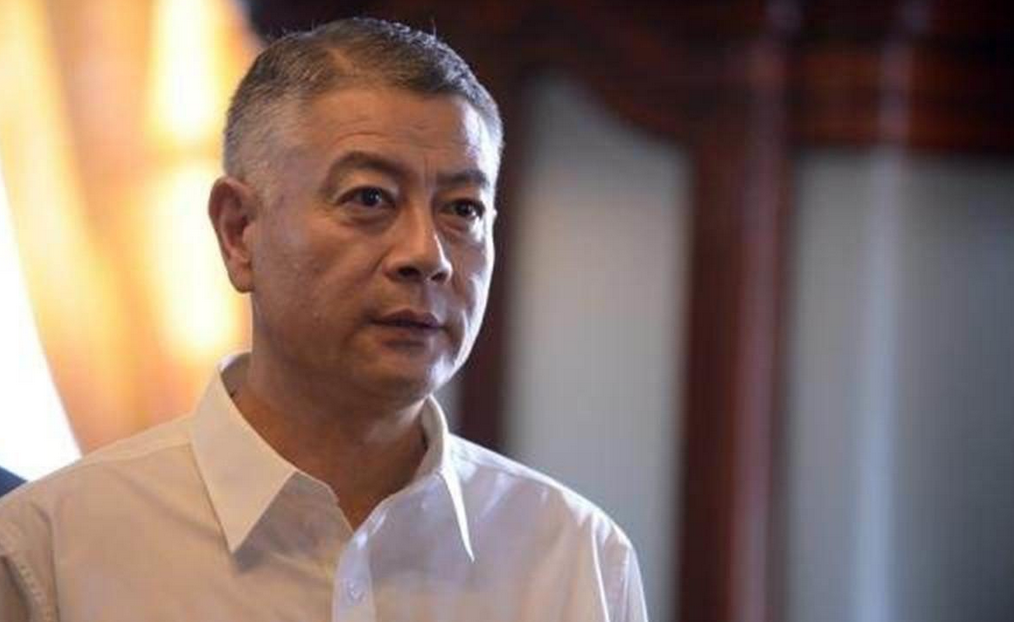 知名演员巫刚:从木匠到演员,与前妻离异选择不婚,61岁无儿无女