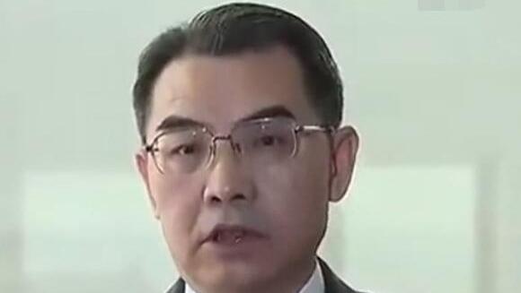 两位明星再为日本一事发声，刘亦菲争议愈发响亮，已有粉丝脱粉