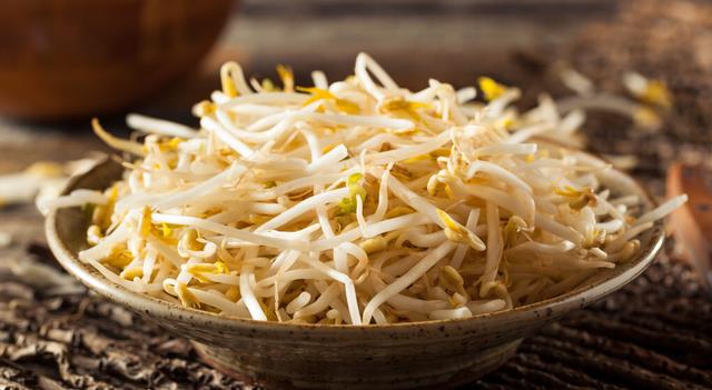 穴位|食物发芽后有毒不能吃?医生:有的吃了会中毒,有的营养价值翻倍