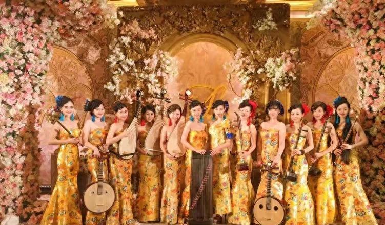 当年爆火的“女子十二乐坊”，放弃中国到日本发展，如愿以偿了吗？