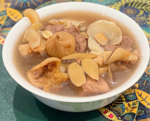 寒冬来临，有钱没钱，多给家人喝这汤，补足营养，整个冬天都舒坦
