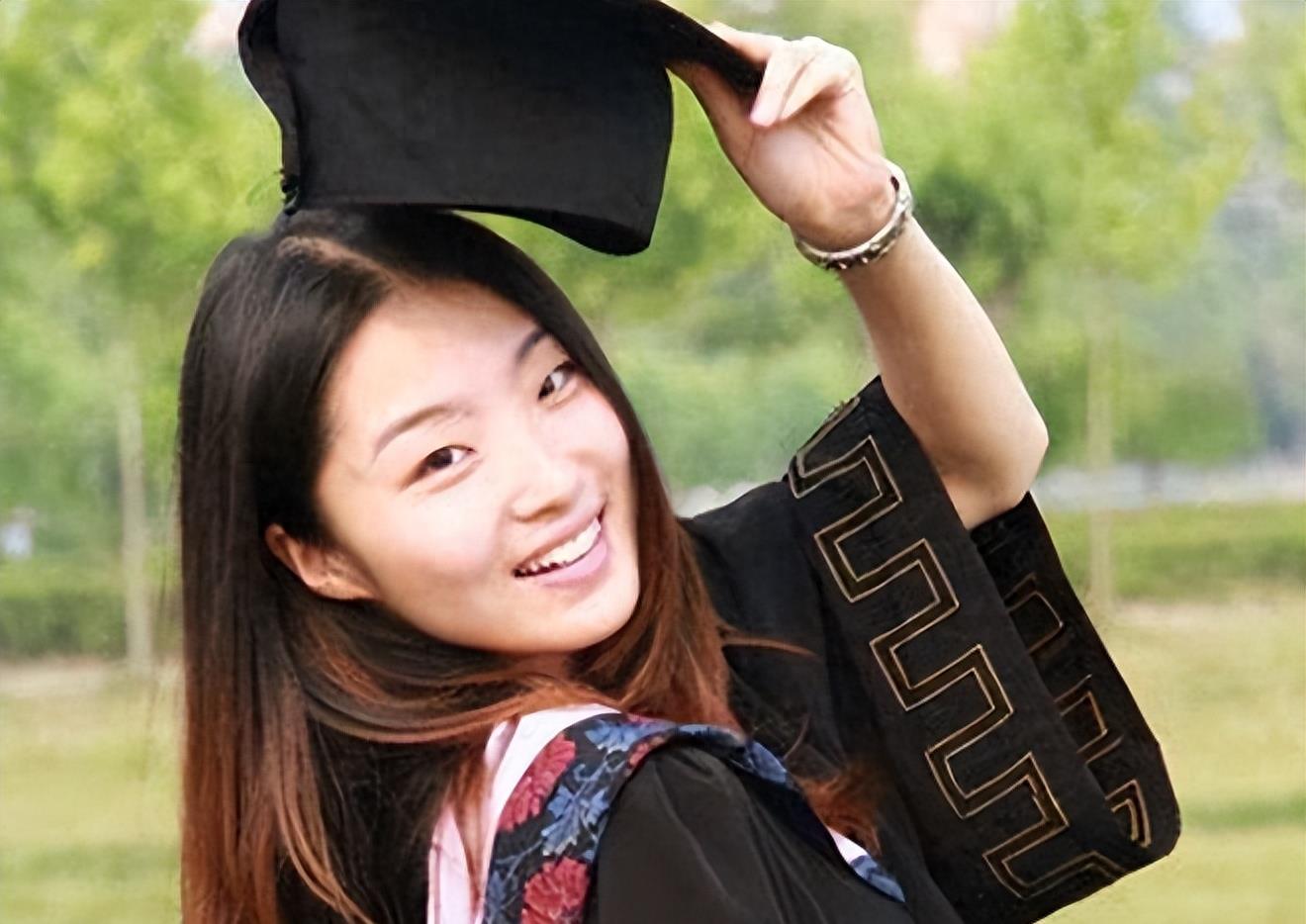 23岁当央视主持,25岁命丧男友刀下,她的人生令人唏嘘