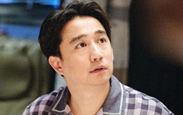 皱眉头、苦瓜脸、烂演技,却被捧成“老戏骨”,这8位该醒醒了