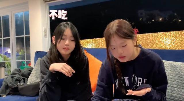 钟丽缇|钟丽缇痛哭风波后回香港,带女儿见闺蜜,给保姆送礼物惹哭对方