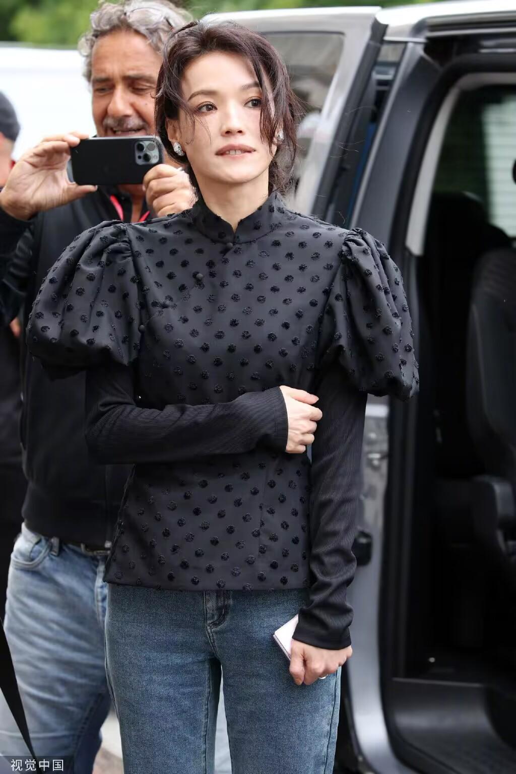 舒淇美到国外，网友直呼：真给中国“长脸”了