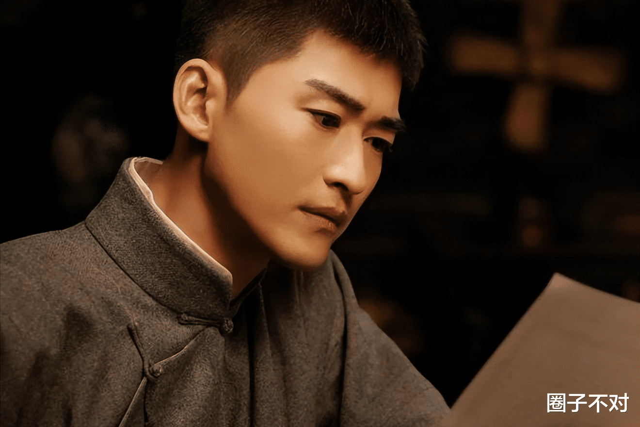 导演只是找他来演个配角,结果人家只是露个脸,俩男主直接白演