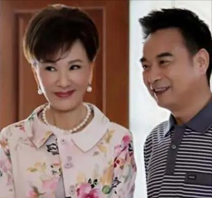 夏台凤:惨遭双性恋丈夫骗婚,被借腹生子,66岁时儿子患癌去世!