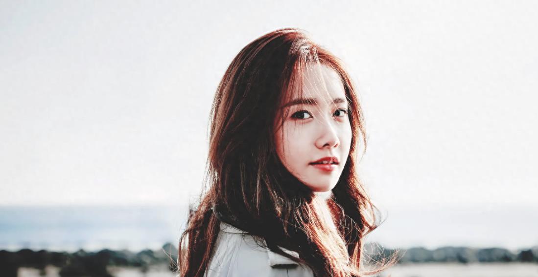 “韩国玉女”林允儿被曝被国外富豪规则48分钟!无数粉丝的心碎了一地