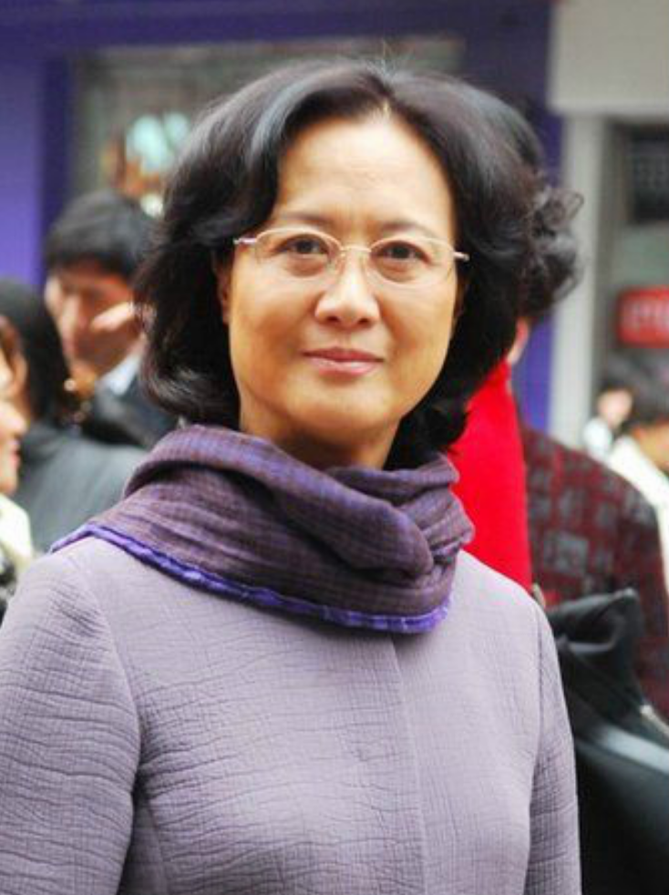 演员柏寒：55岁才走红，57岁离世，临终将31岁儿子托付给海清