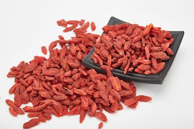 62岁老村医：每天一杯“枸杞水”，乙肝10年未复发