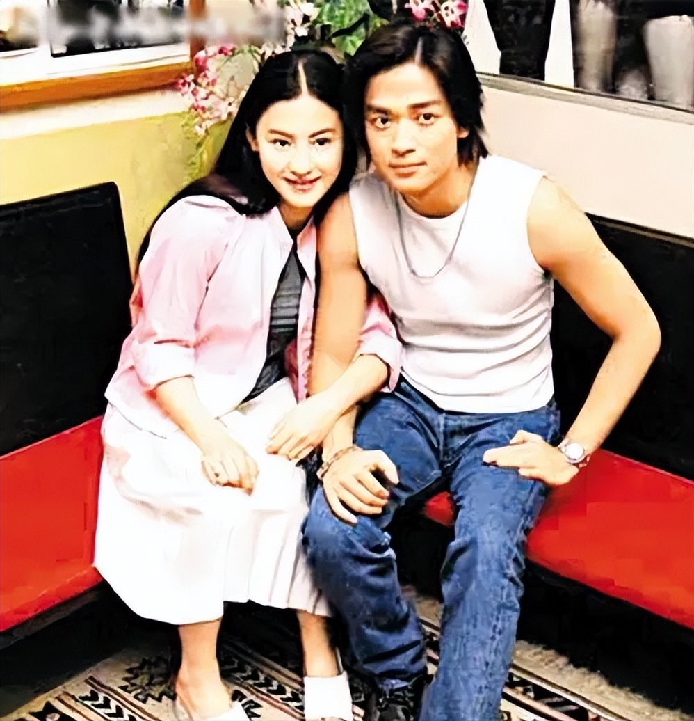 林峰|6位港男“换头改命”,林峯全脸都动,古巨基割完眼皮秒变男神