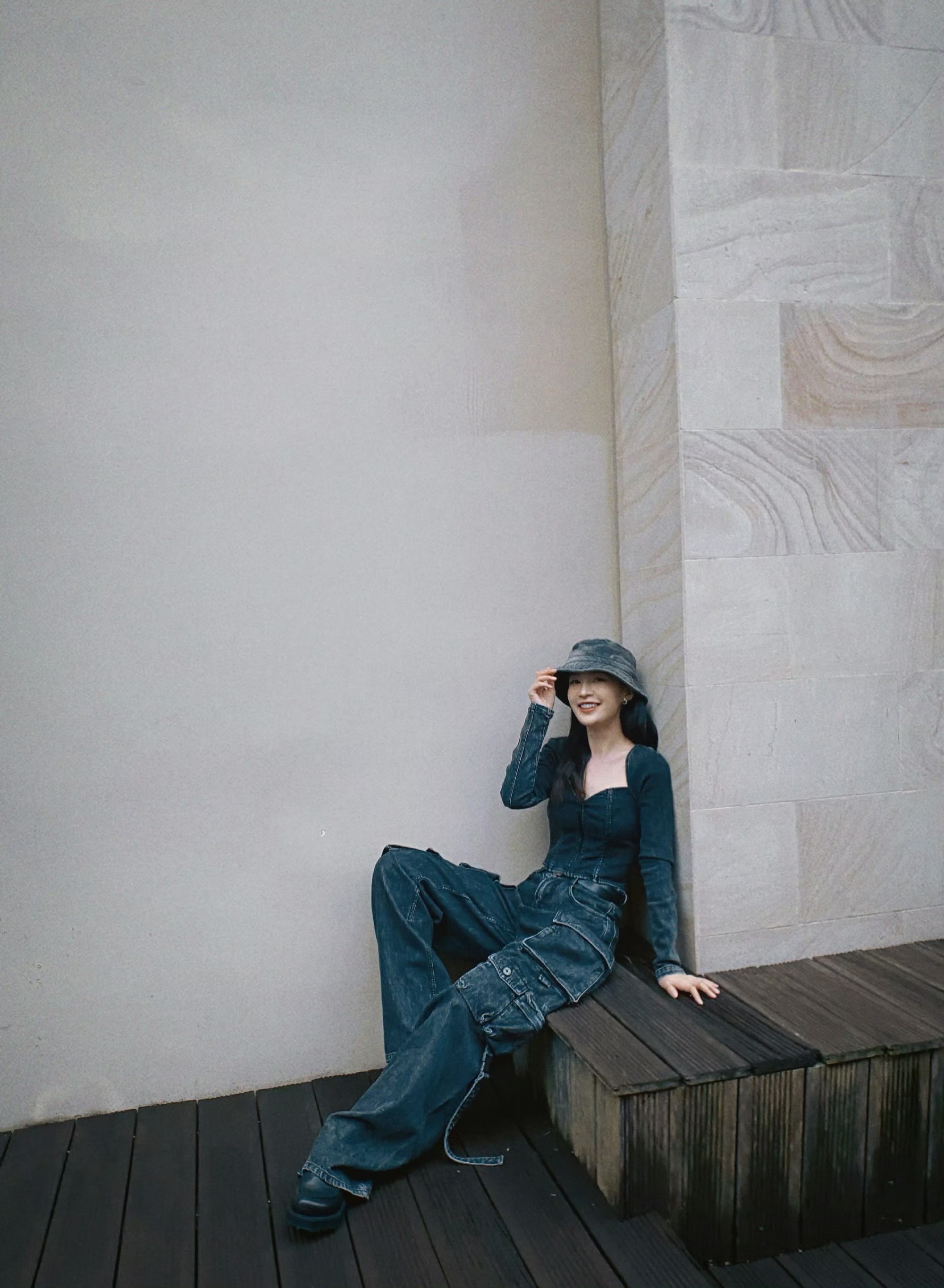 李沁今日穿搭有点帅