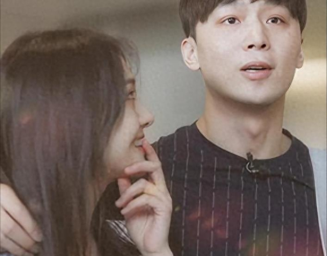 郑爽曾经是顶流明星，现在已经秃顶，不再灵动，为什么？