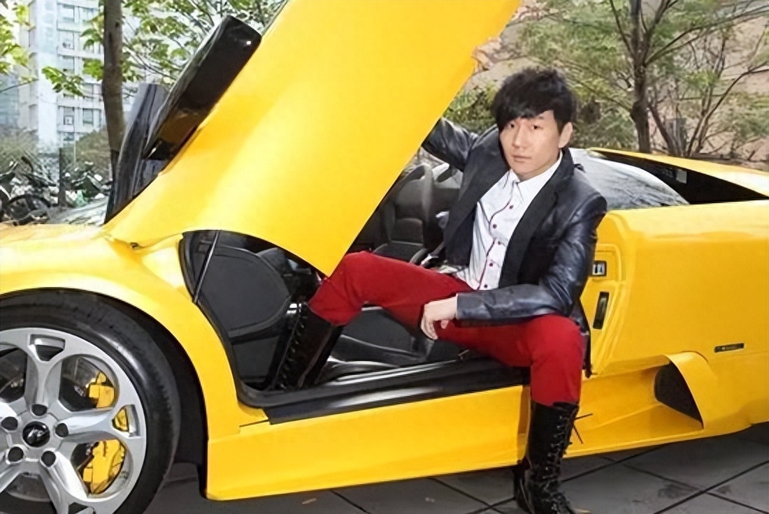 私生活混乱?这一次,再多的名和利都救不了王思聪