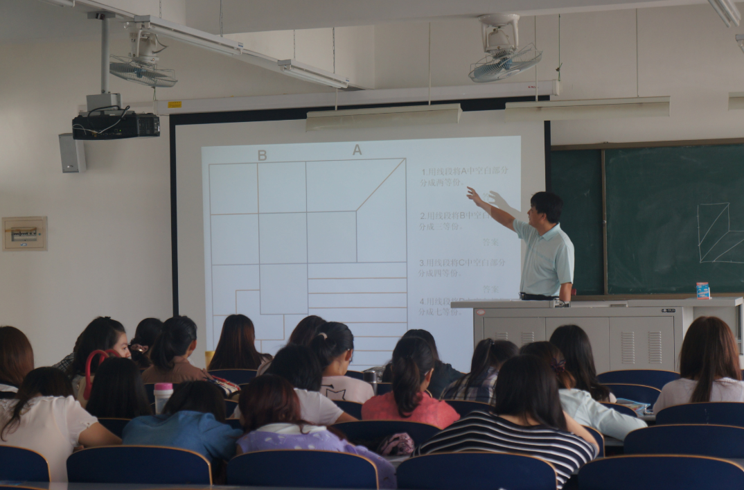大学生|“没人脉就别碰”的3个专业，准大学生最好避开，看似热门却很坑