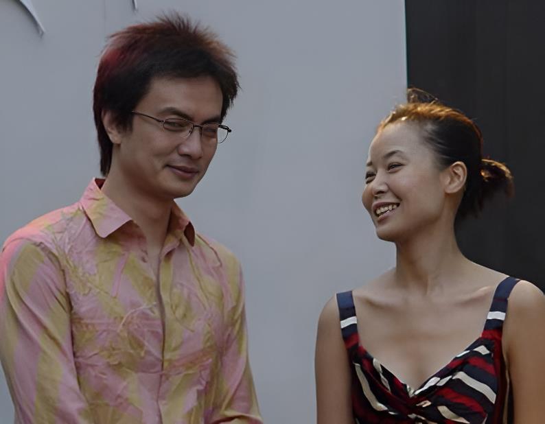 |柯蓝：被李亚鹏抛弃，50岁不婚不育，我有固定伴侣