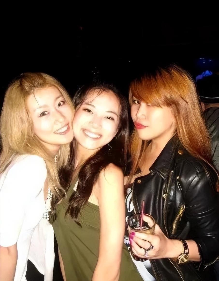 王宝强|继马蓉后,王宝强又一新欢曝光,欠下188万外债不还,还是老赖