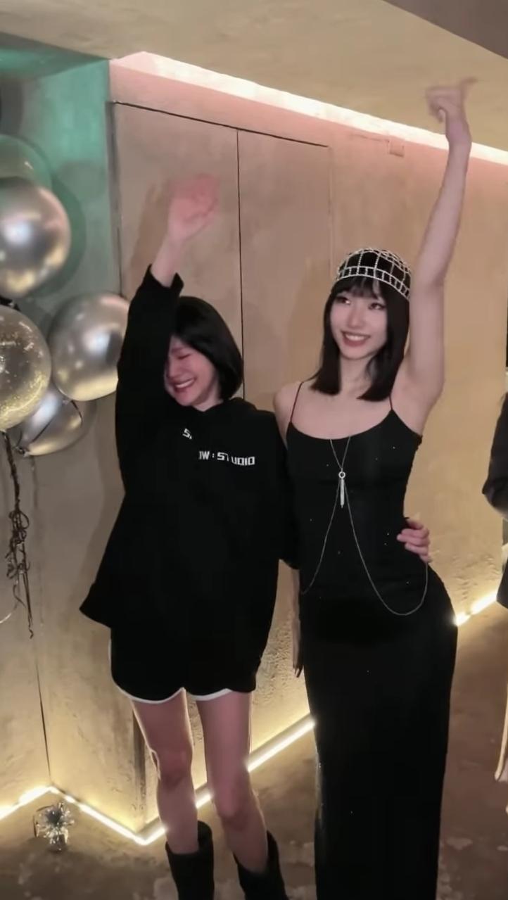 小S晒全家福为18岁长女庆生,与老公同框零互动,长女将赴美留学